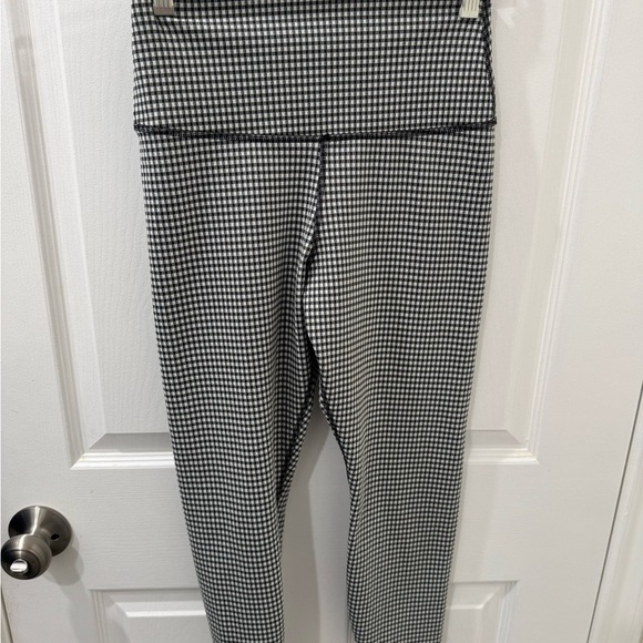 Nike Black and White Checkered Dri-FIT Leggings - Picture 1 of 4